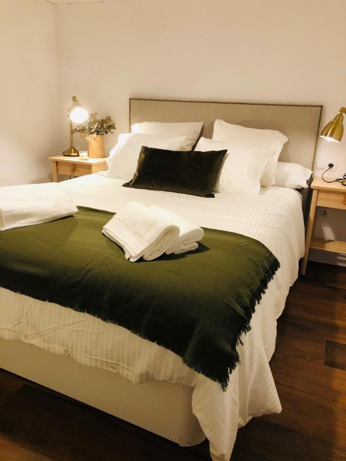 Petit Apartment Los Remedios Sevilla Eksteriør bilde